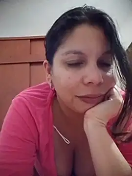 Snapshot of Carliina_Soussa chatting on 06/22/26, 11:46 Carliina Soussa online show from 06/22/26, 11:46