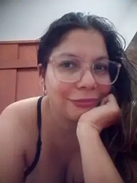 Snapshot of Carliina_Soussa chatting on 06/09/26, 12:11 Carliina Soussa online show from 06/09/26, 12:11