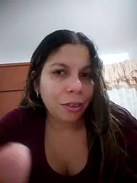 Snapshot of Carliina_Soussa chatting on 10/18/25, 11:18 Carliina Soussa online show from 10/18/25, 11:18