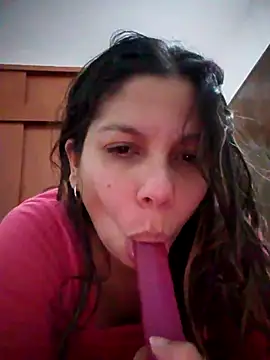 Snapshot of Carliina_Soussa chatting on 10/16/25, 11:13 Carliina Soussa online show from 10/16/25, 11:13