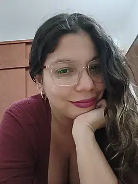 Snapshot of Carliina_Soussa chatting on 07/06/26, 11:07 Carliina Soussa online show from 07/06/26, 11:07