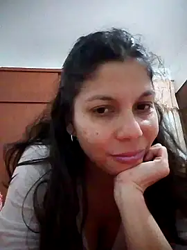 Snapshot of Carliina_Soussa chatting on 02/26/25, 08:47 Carliina Soussa online show from 02/26/25, 08:47