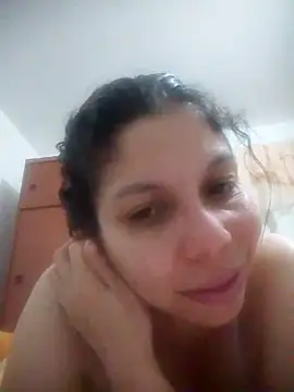 Snapshot of Carliina_Soussa chatting on 03/23/25, 04:27 Carliina Soussa online show from 03/23/25, 04:27