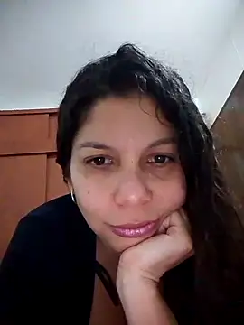 Snapshot of Carliina_Soussa chatting on 03/11/25, 11:15 Carliina Soussa online show from 03/11/25, 11:15