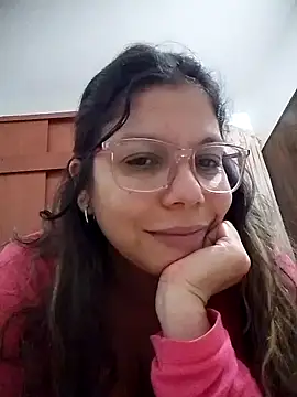 Snapshot of Carliina_Soussa chatting on 04/12/26, 01:09 Carliina Soussa online show from 04/12/26, 01:09