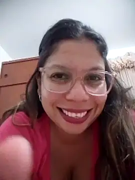 Snapshot of Carliina_Soussa chatting on 04/05/26, 01:45 Carliina Soussa online show from 04/05/26, 01:45