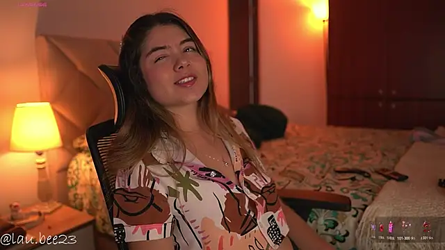 Lau Bee online show from 07/08/26, 10:54