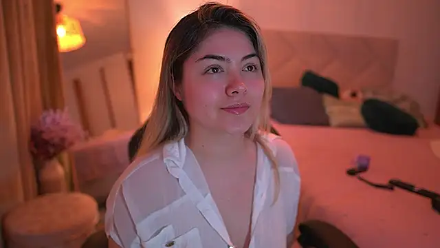 Lau Bee online show from 10/24/25, 06:40