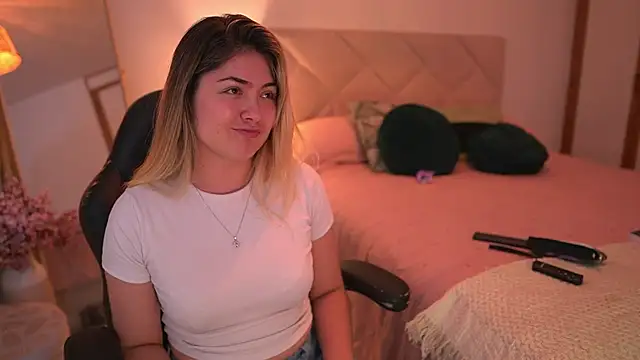 Lau Bee online show from 11/10/25, 07:08