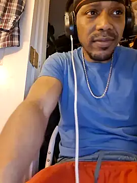 Snapshot of bigboytoy912 chatting on 06/18/26, 01:59 bigboytoy912 online show from 06/18/26, 01:59