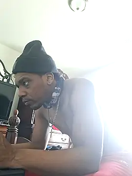 bigboytoy912 online show from 04/18/26, 03:47