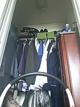 bigboytoy912 online show from 05/12/26, 08:48