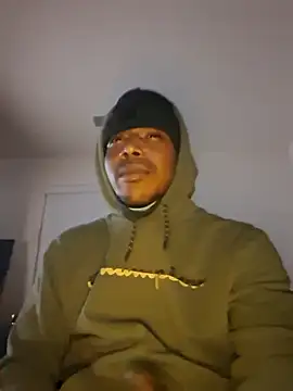 bigboytoy912 online show from 04/04/26, 05:36