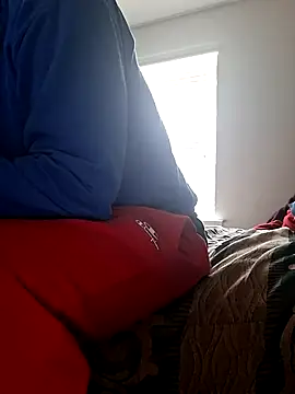 bigboytoy912 online show from 04/18/26, 07:07