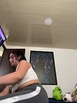 Abigail Cowen online show from 03/11/25, 04:51