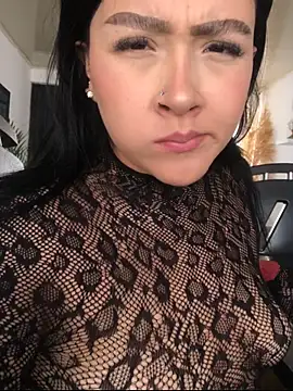 Abigail Cowen online show from 10/09/25, 04:18