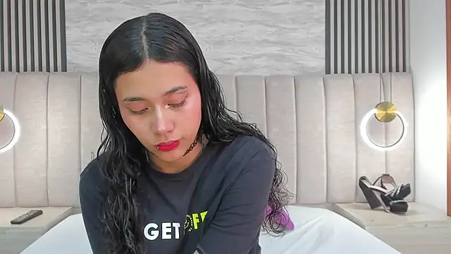 laura smith33 online show from 10/06/25, 03:02