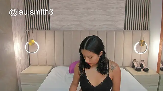 laura smith33 online show from 11/05/25, 02:42