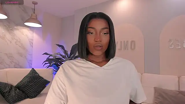 SavannahStorm online show from 05/19/26, 12:12