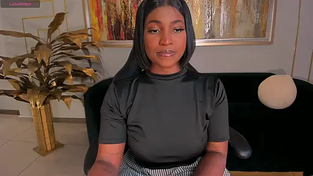 Snapshot of SavannahStorm chatting on 10/29/25, 02:49 SavannahStorm online show from 10/29/25, 02:49