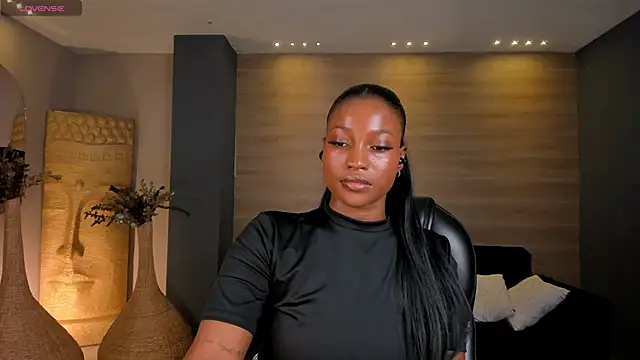 Snapshot of SavannahStorm chatting on 11/20/25, 12:06 SavannahStorm online show from 11/20/25, 12:06