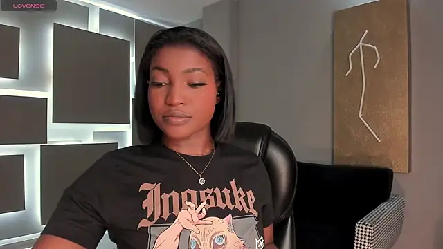 Snapshot of SavannahStorm chatting on 11/05/25, 11:57 SavannahStorm online show from 11/05/25, 11:57