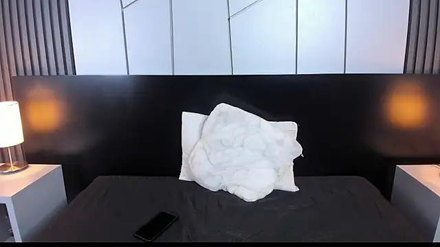 liz goth online show from 02/14/25, 01:08