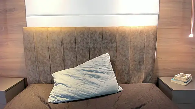 liz goth online show from 03/12/25, 01:08