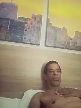 Tjskigh online show from 10/26/25, 02:23