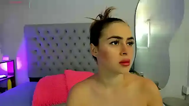 Snapshot of alicee_cooper chatting on 03/02/25, 03:52 alicee cooper online show from 03/02/25, 03:52