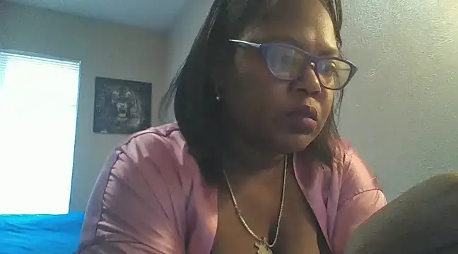 Snapshot of Needmehard chatting on 12/22/24, 03:33 Needmehard online show from 12/22/24, 03:33