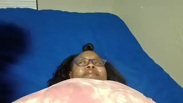 Snapshot of Needmehard chatting on 01/14/25, 02:40 Needmehard online show from 01/14/25, 02:40