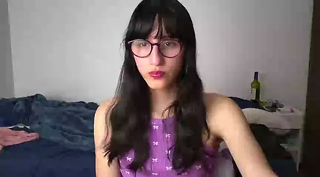 Snapshot of Alice_love29 chatting on 02/22/25, 05:46 Alice love29 online show from 02/22/25, 05:46