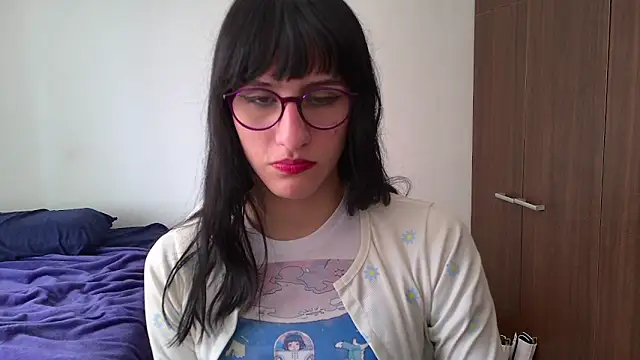 Snapshot of Alice_love29 chatting on 01/19/25, 08:09 Alice love29 online show from 01/19/25, 08:09