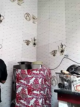 Snapshot of illay_love chatting on 11/04/25, 05:22 illay love online show from 11/04/25, 05:22