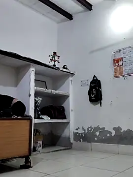 Snapshot of illay_love chatting on 11/08/25, 04:21 illay love online show from 11/08/25, 04:21