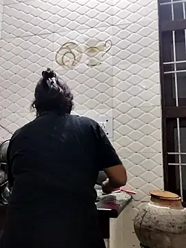 Snapshot of illay_love chatting on 11/22/25, 03:44 illay love online show from 11/22/25, 03:44