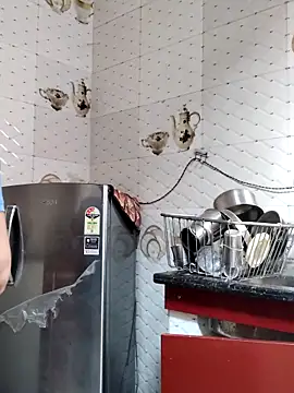 Snapshot of illay_love chatting on 11/18/25, 05:00 illay love online show from 11/18/25, 05:00