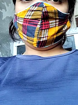 Snapshot of illay_love chatting on 10/24/25, 05:39 illay love online show from 10/24/25, 05:39