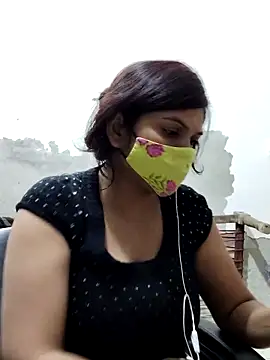 Snapshot of illay_love chatting on 11/25/25, 05:24 illay love online show from 11/25/25, 05:24