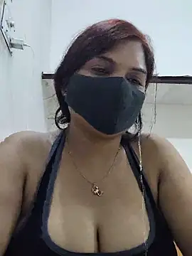 Snapshot of illay_love chatting on 05/20/26, 05:10 illay love online show from 05/20/26, 05:10