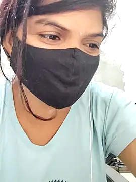 Snapshot of illay_love chatting on 10/27/25, 06:25 illay love online show from 10/27/25, 06:25