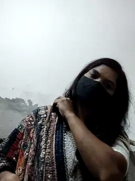 Snapshot of illay_love chatting on 10/20/25, 04:29 illay love online show from 10/20/25, 04:29