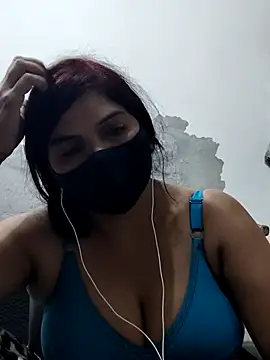 Snapshot of illay_love chatting on 10/17/25, 06:53 illay love online show from 10/17/25, 06:53
