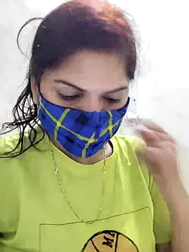 Snapshot of illay_love chatting on 03/21/25, 11:33 illay love online show from 03/21/25, 11:33