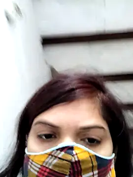 Snapshot of illay_love chatting on 11/19/25, 05:40 illay love online show from 11/19/25, 05:40