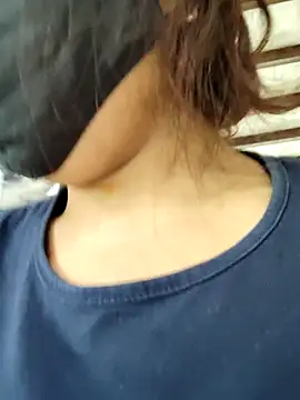 illay love online show from 03/17/26, 05:54