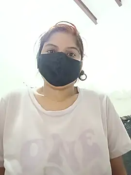 Snapshot of illay_love chatting on 07/05/26, 04:19 illay love online show from 07/05/26, 04:19
