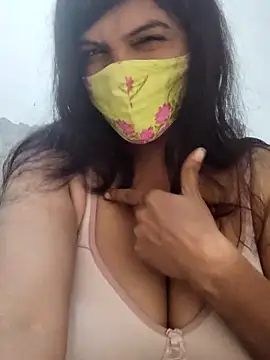 Snapshot of illay_love chatting on 10/29/25, 06:45 illay love online show from 10/29/25, 06:45