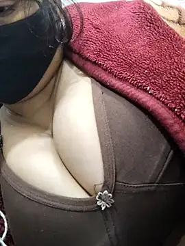 illay love online show from 12/21/25, 05:58